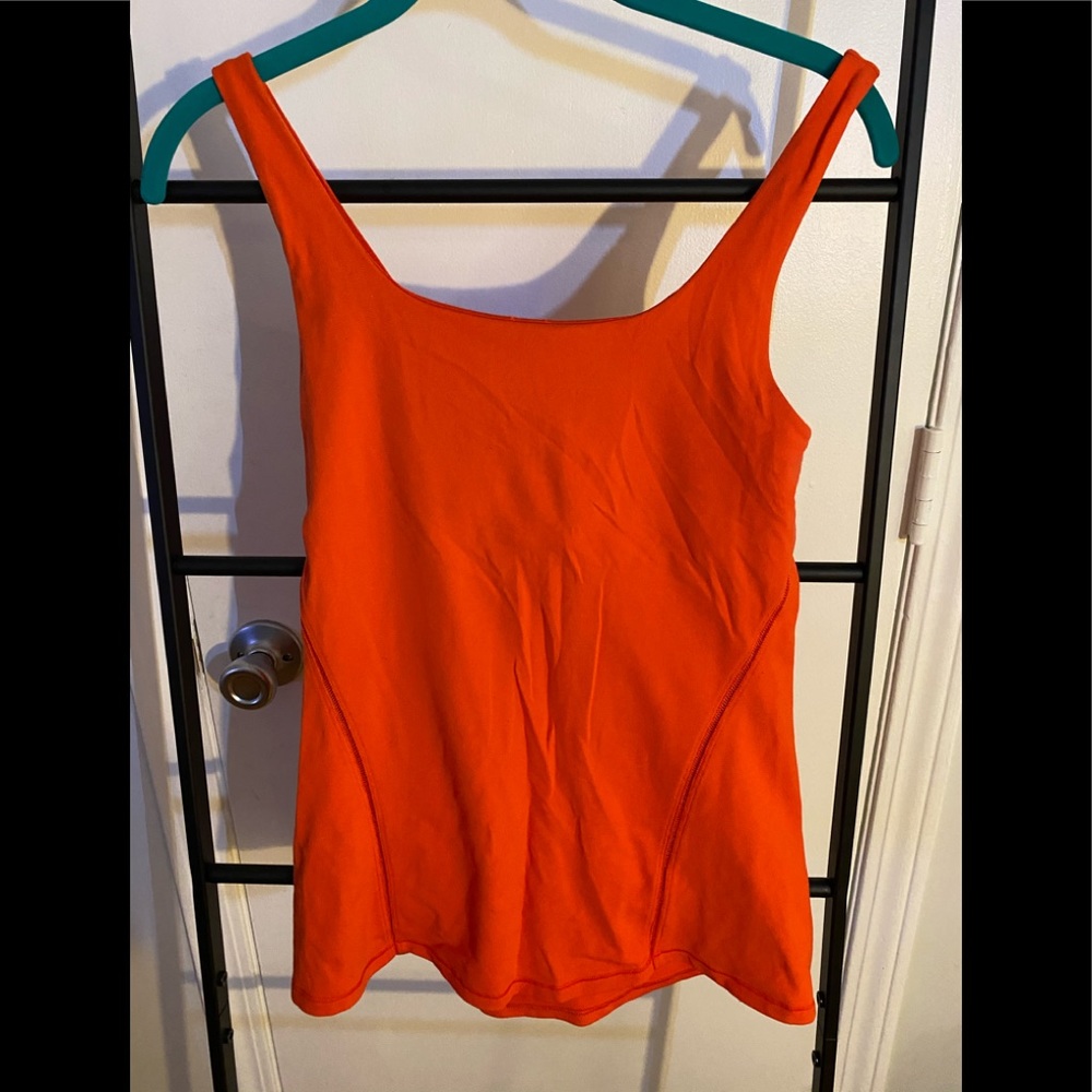 Lululemon tank with built in bra